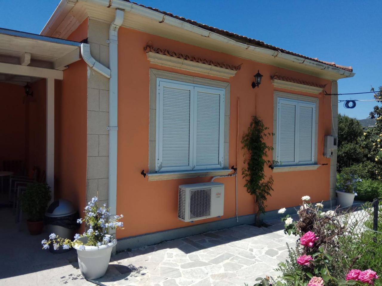 Monte Caputo Holiday House Alykes  Exterior foto